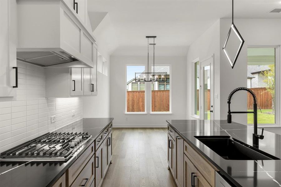 13. 1716 Hillside - Kitchen (3)