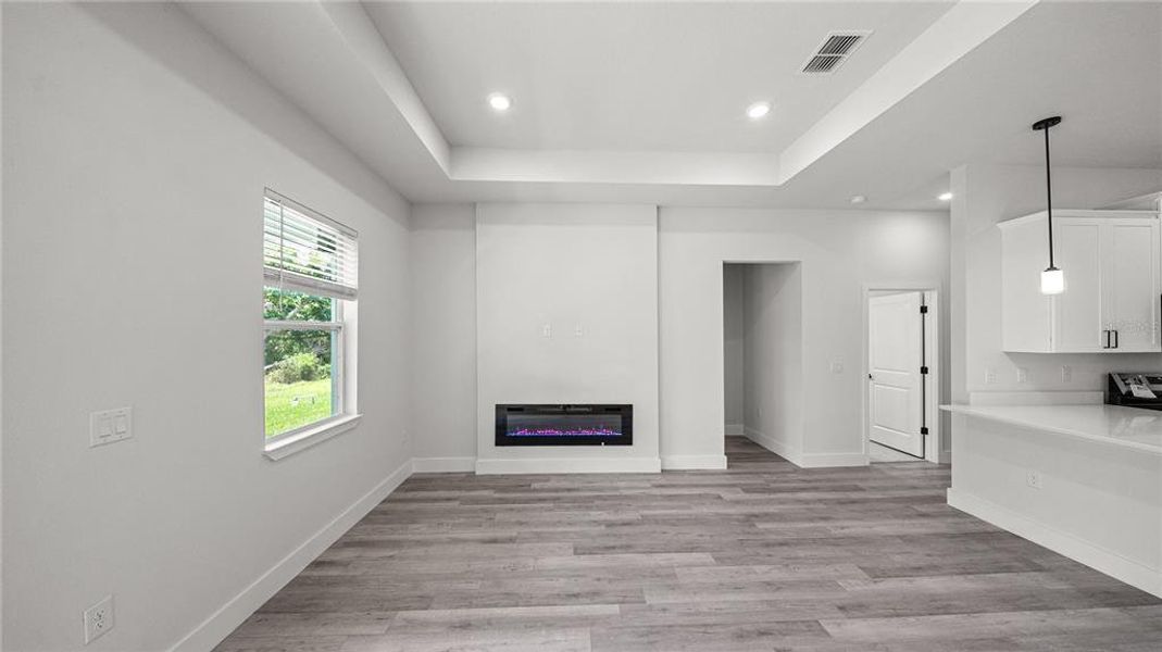 Spacious, unfurnished interior of a new home in , North Port (Image 31).