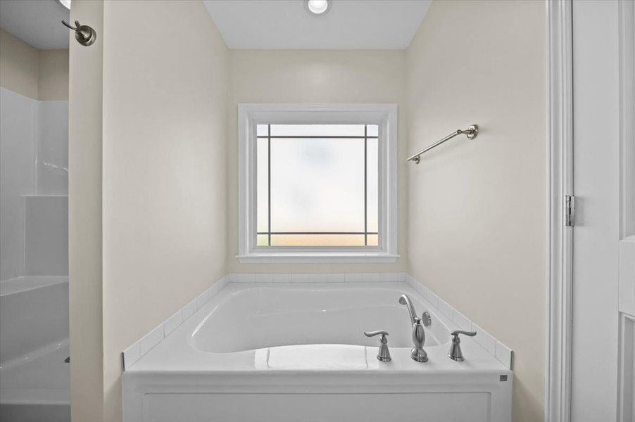 Furnished interior view inside a new home in Mills Gin, Campobello (Image 10).