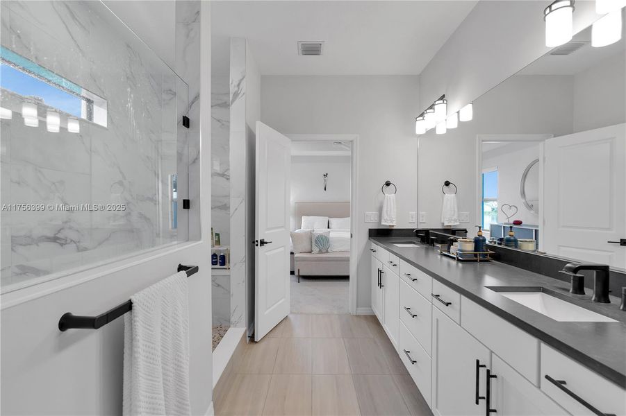 Furnished interior view inside a new home in , Tamarac (Image 10).