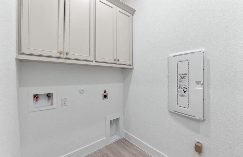 Spacious, unfurnished interior of a new home in Sun City Texas, Georgetown (Image 22).