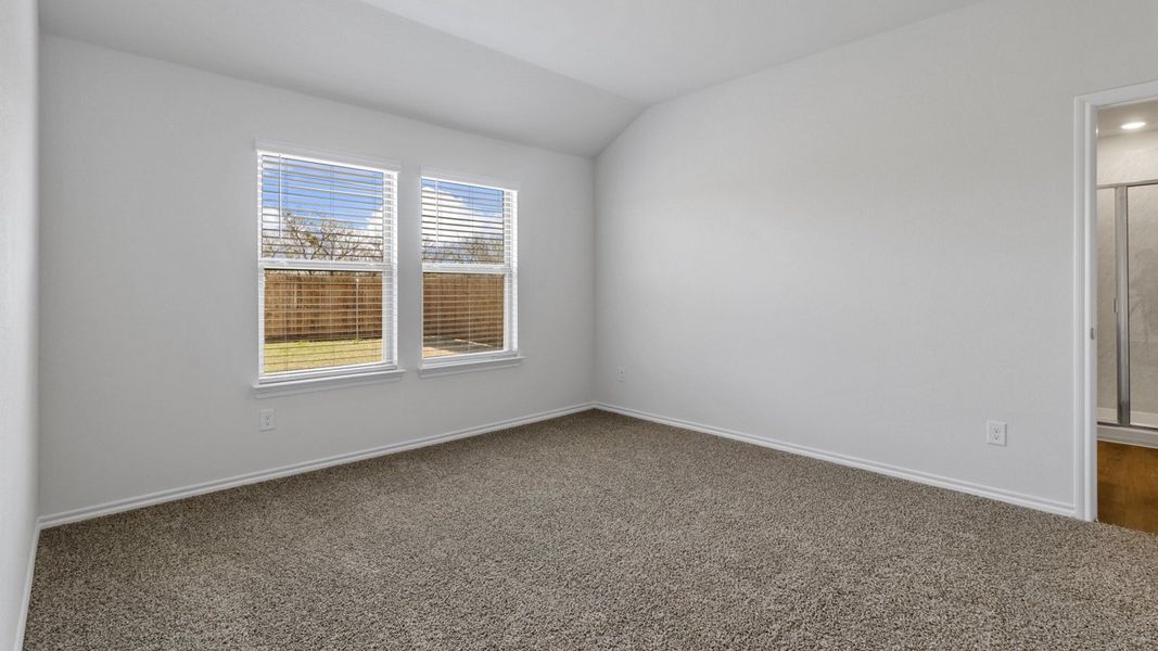 Spacious, unfurnished interior of a new home in Wildwood, Royse City (Image 22).