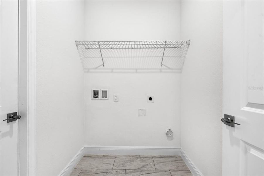 Spacious, unfurnished interior of a new home in , Dunnellon (Image 19). Spacious, unfurnished interior of a new home in , Dunnellon (Image 19).