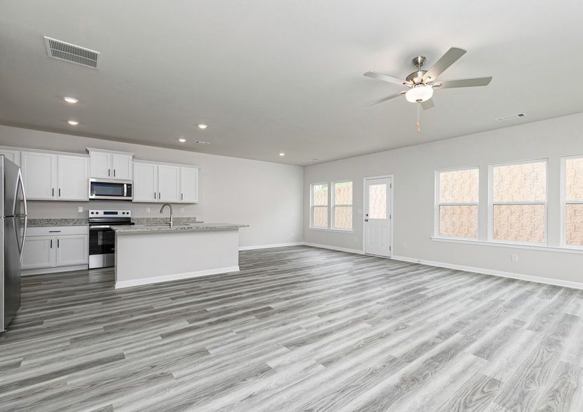 Move freely between the open entertainment space