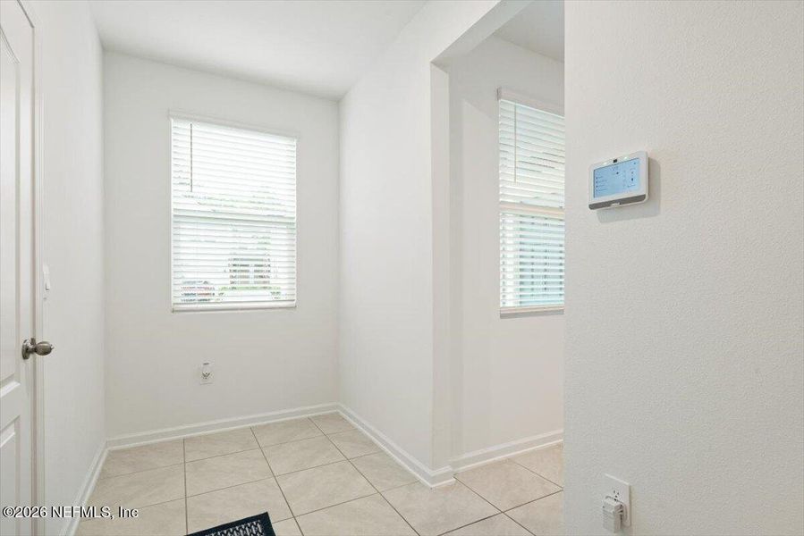 Spacious, unfurnished interior of a new home in , St. Augustine (Image 22).