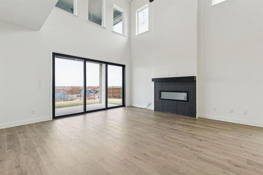 Spacious, unfurnished interior of a new home in Timberbrook, Justin (Image 25).