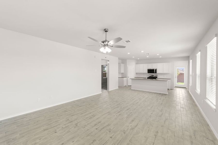 Front exterior of a new home in Northspur, Terrell, TX, highlighting curb appeal (Image 6). Front exterior of a new home in Northspur, Terrell, TX, highlighting curb appeal (Image 6).