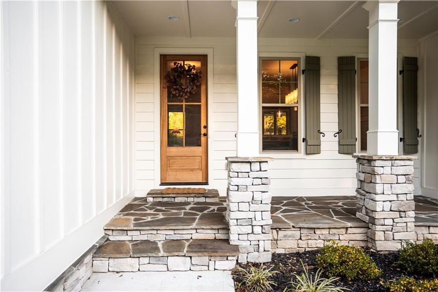 Exterior details and patio area of a home in , Loganville (Image 2).