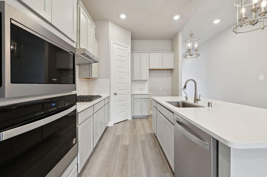 Photo is not of the actual home but is an inspirational photo of builder’s model home and may depict options, furnishings, and/or decorator features that are not included. Photo is not of the actual home but is an inspirational photo of builder’s model home and may depict options, furnishings, and/or decorator features that are not included.