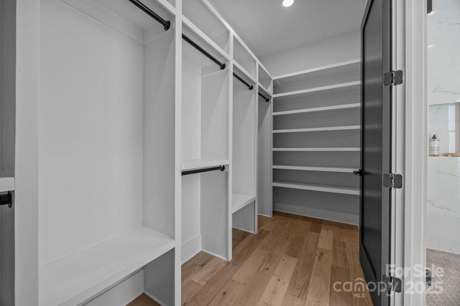 Image 38 of a home in .