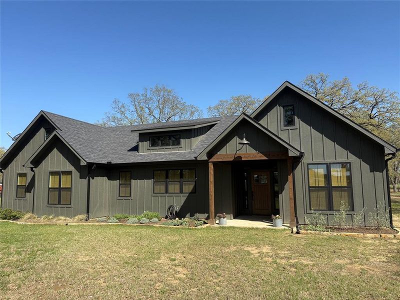 Image 33 of a home in . Image 33 of a home in .