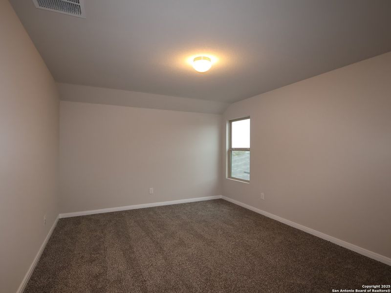 Spacious, unfurnished interior of a new home in Paloma Park, Converse (Image 22).