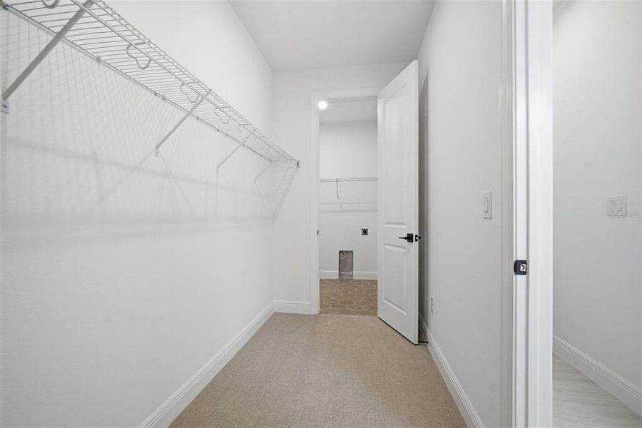 Spacious, unfurnished interior of a new home in North River Ranch, Parrish (Image 39).