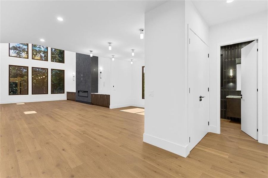 Spacious, unfurnished interior of a new home in , Sugar Hill (Image 67).