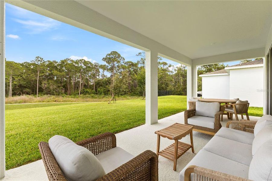 Exterior details and patio area of a home in Summerlake Reserve, Winter Garden (Image 24). Exterior details and patio area of a home in Summerlake Reserve, Winter Garden (Image 24).