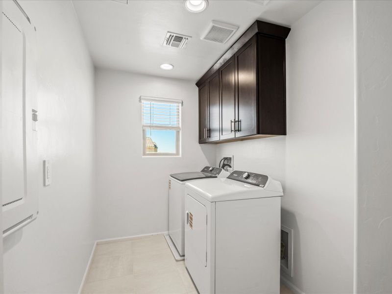 Furnished interior view inside a new home in Las Patrias at Star Valley Phase III - Premier Series, Tucson (Image 8).