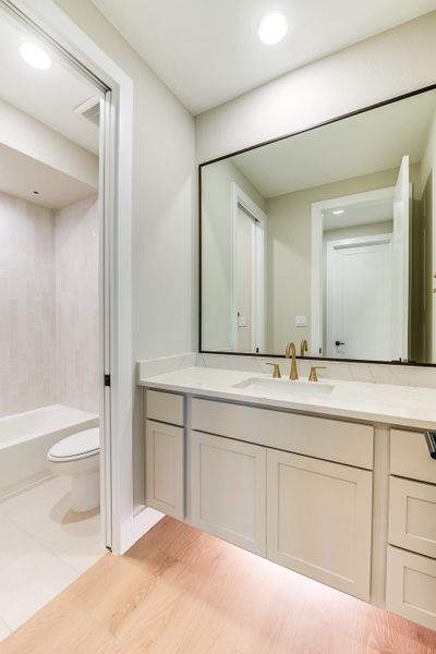 Representative furnished interior of a home built from the Sapphire by Giddens Homes in Riverstone, Georgetown (Image 45).