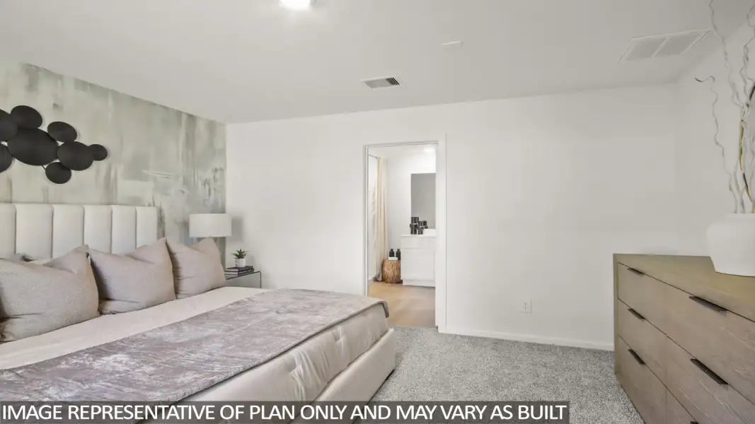 Furnished interior view inside a new home in Silverthorne, Conroe (Image 11).