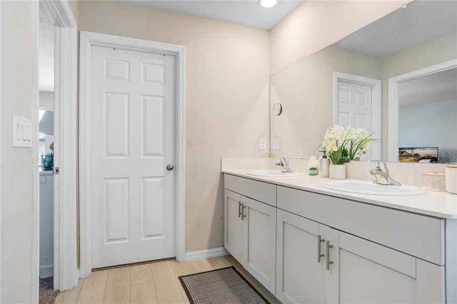 Furnished interior view inside a new home in , Parrish (Image 20).