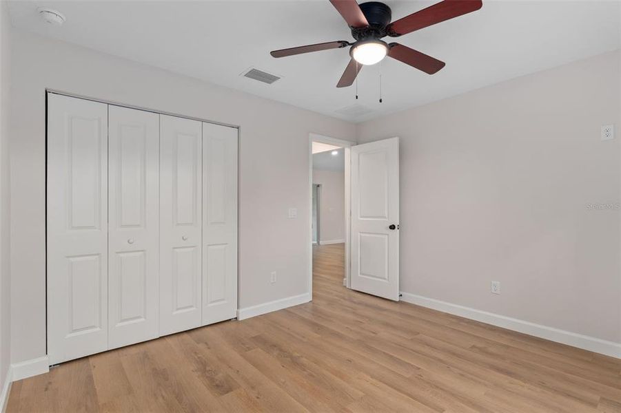 Spacious, unfurnished interior of a new home in , Citrus Springs (Image 28).