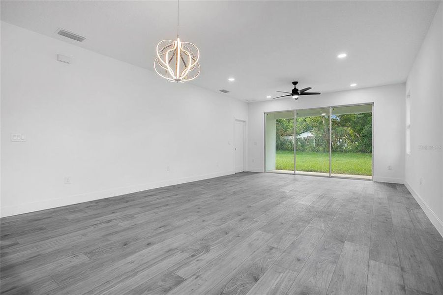 Spacious, unfurnished interior of a new home in , Apopka (Image 43).