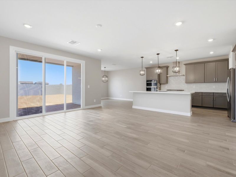 Spacious, unfurnished interior of a new home in Blossom Rock Signature Series, Apache Junction (Image 14). Spacious, unfurnished interior of a new home in Blossom Rock Signature Series, Apache Junction (Image 14).