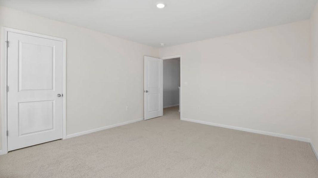 Spacious, unfurnished interior of a new home in Woodglen, Piedmont (Image 26). Spacious, unfurnished interior of a new home in Woodglen, Piedmont (Image 26).