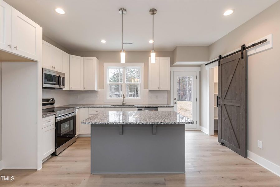 Kitchen 02 Kitchen 02