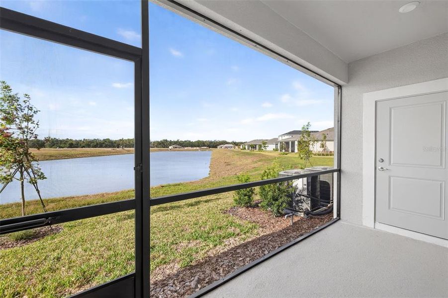 Exterior details and patio area of a home in Crosswind Ranch, Parrish (Image 4).