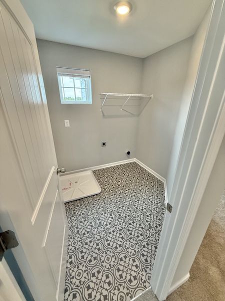 Spacious, unfurnished interior of a new home in Hobson Park, Antioch (Image 9).