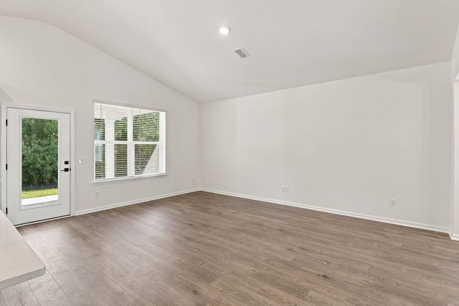 Spacious, unfurnished interior of a new home in The Groves of Berkeley, Moncks Corner (Image 23).