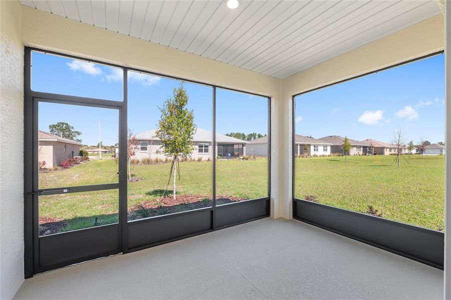 Exterior details and patio area of a home in , Ocala (Image 29).