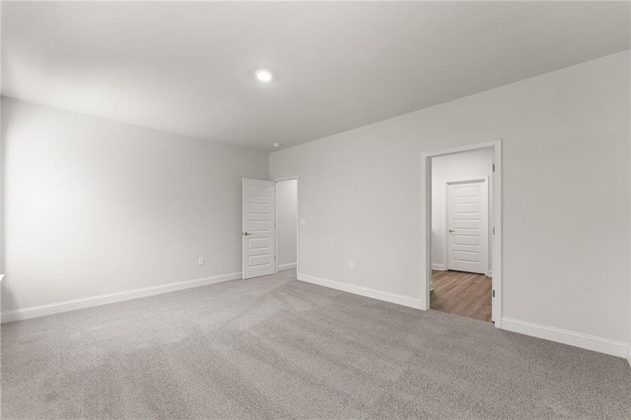 Spacious, unfurnished interior of a new home in Habersham Meadows, Demorest (Image 15).
