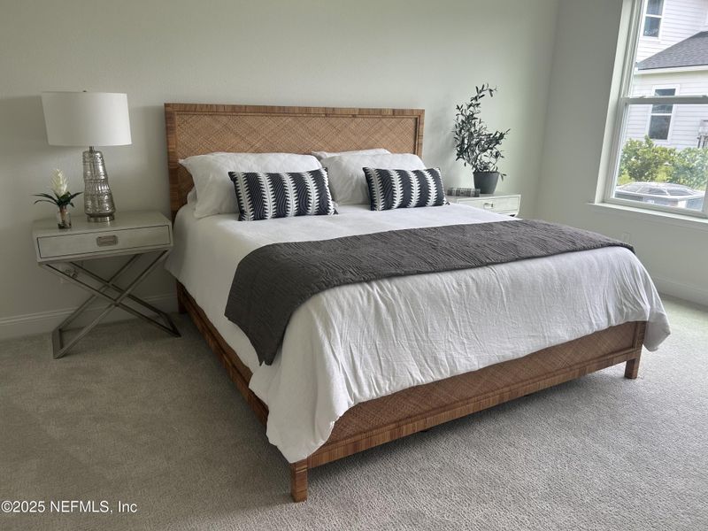 Image 19 of a home in Middlebourne.