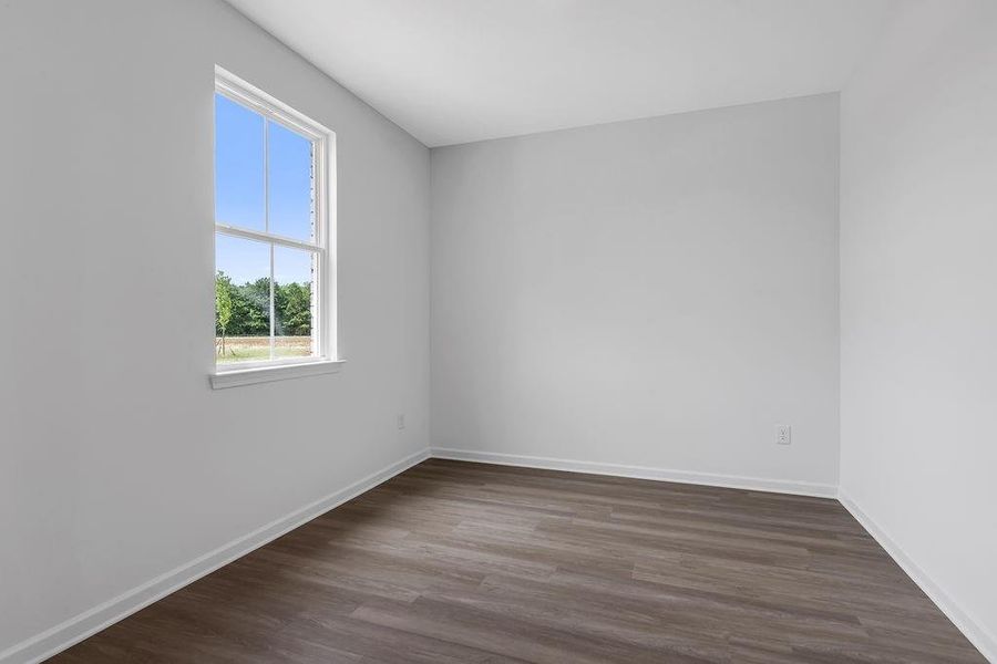 Spacious, unfurnished interior of a new home in Three Rivers, Rome (Image 17).