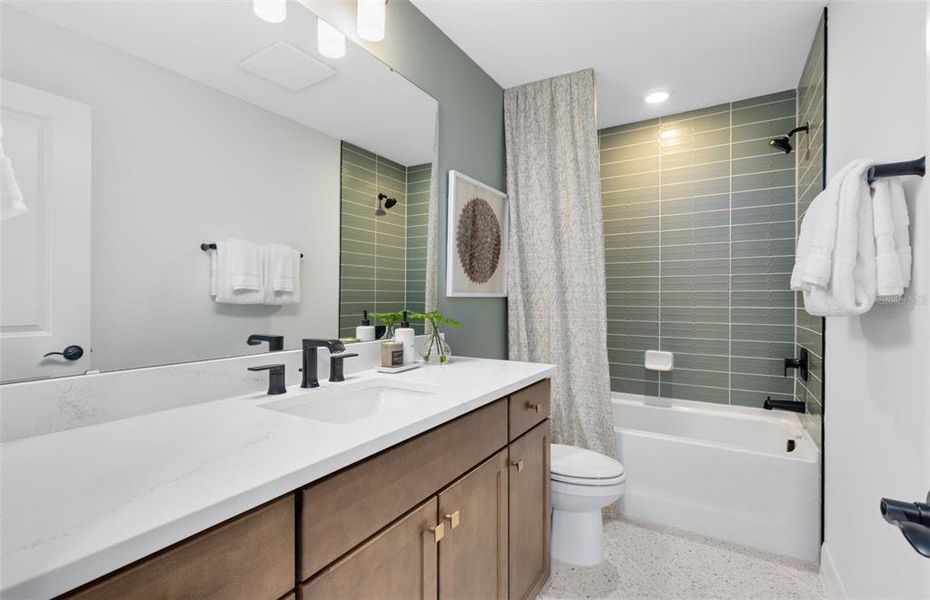 Furnished interior view inside a new home in Tohoqua, Kissimmee (Image 31).