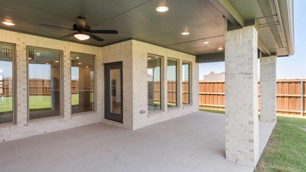 Spacious, unfurnished interior of a new home in Mosaic 50', Celina (Image 21).