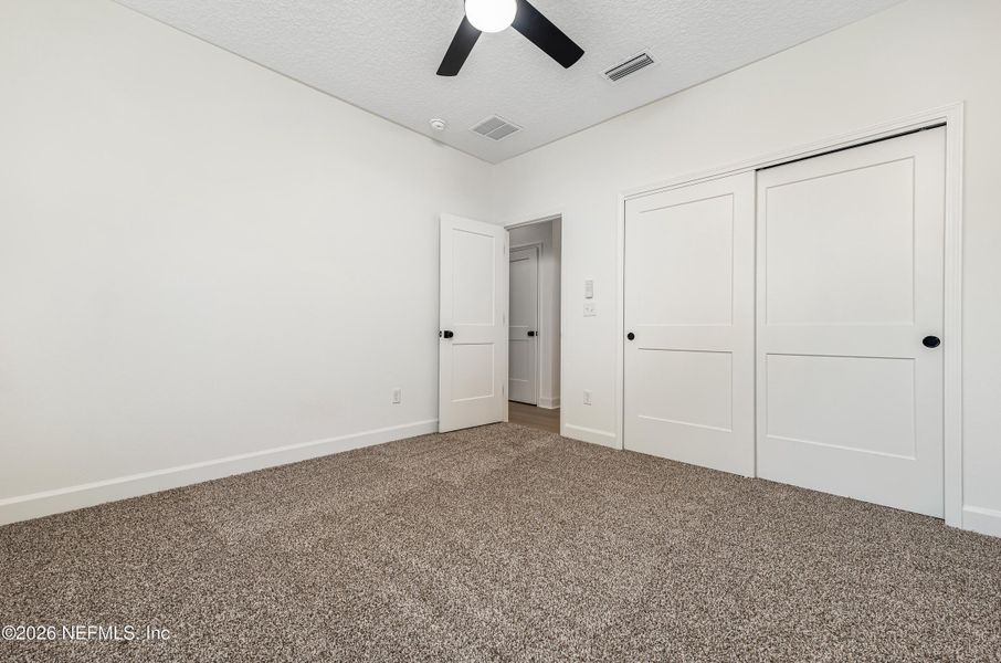 Spacious, unfurnished interior of a new home in , Keystone Heights (Image 18).