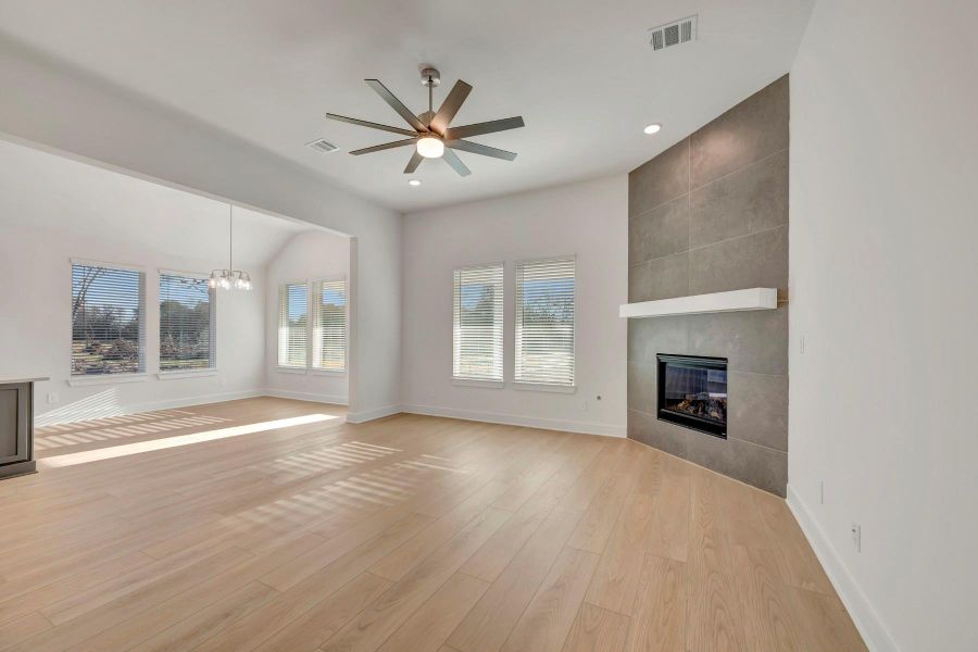 Spacious, unfurnished interior of a new home in The Oaks on 6th Street, Magnolia (Image 33).
