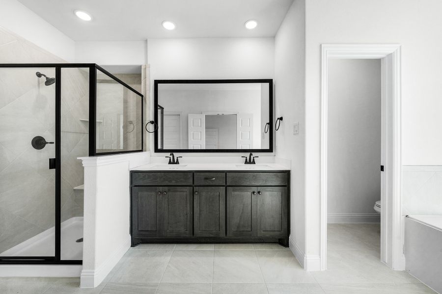 Furnished interior view inside a new home in Summerwood, Red Oak (Image 8).
