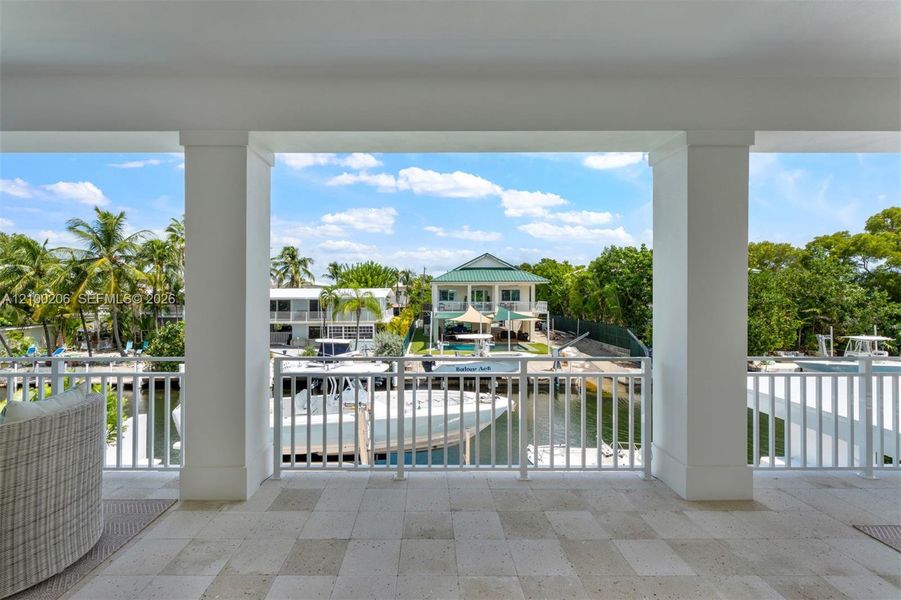 Exterior details and patio area of a home in , Tavernier (Image 27).