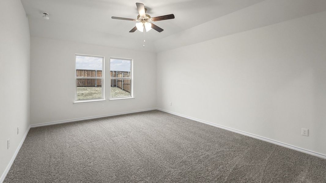 Spacious, unfurnished interior of a new home in Woodcreek, Fate (Image 10).