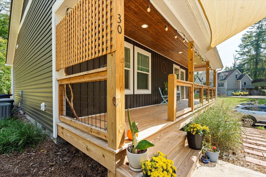 Exterior details and patio area of a home in , Alexander (Image 12).