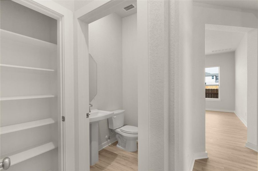 REPRESENTATIVE OF FLOOR PLAN ONLY REPRESENTATIVE OF FLOOR PLAN ONLY