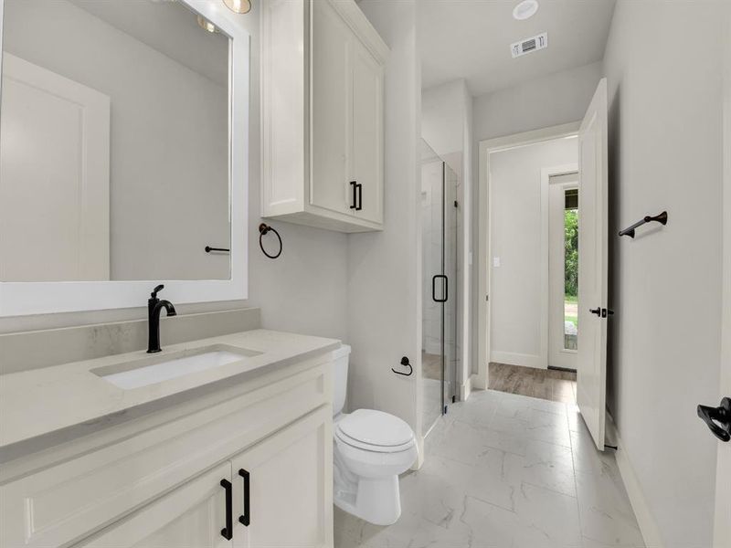 Furnished interior view inside a new home in , Weatherford (Image 11).