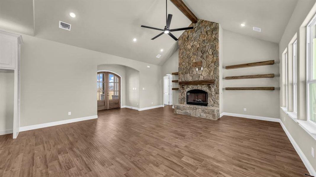 Spacious, unfurnished interior of a new home in , Poolville (Image 20).