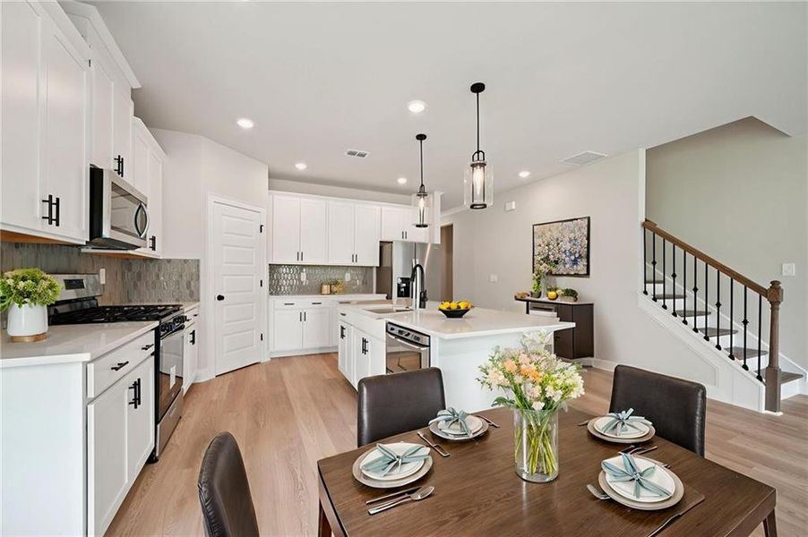Furnished interior view inside a new home in Martin Springs - Estate Series, Lawrenceville (Image 17). Furnished interior view inside a new home in Martin Springs - Estate Series, Lawrenceville (Image 17).