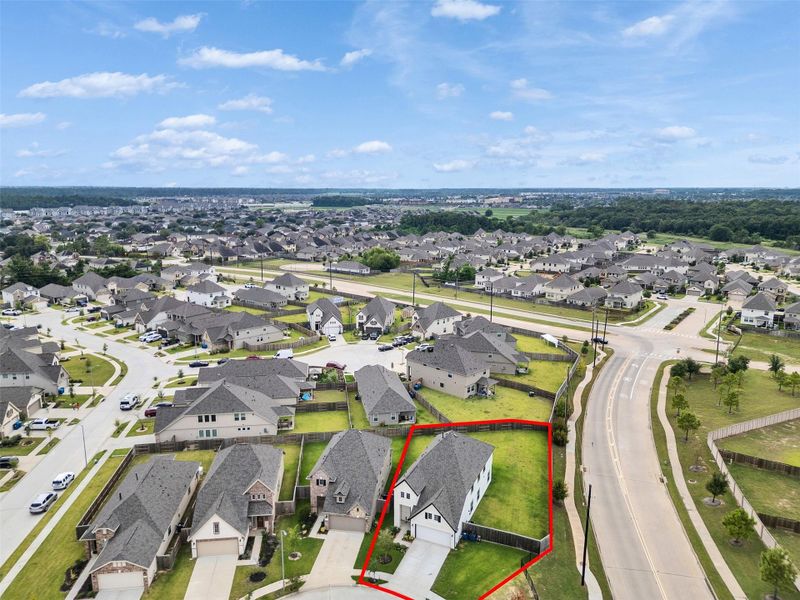 Image 26 of a home in Park Lakes East.