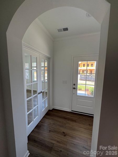 Spacious, unfurnished interior of a new home in Redhawk, Belmont (Image 7). Spacious, unfurnished interior of a new home in Redhawk, Belmont (Image 7).