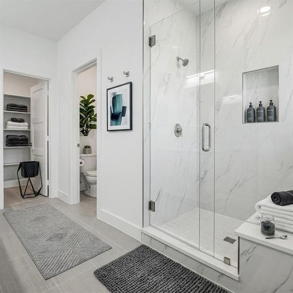 Furnished interior view inside a new home in , Farmers Branch (Image 11).